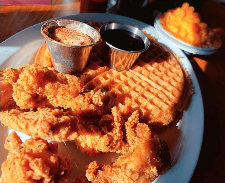Franks_famous_chicken_and_waffles